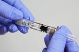 Medical groups offer sick season vaccine advice to fight flu and COVID this fall | AP News
